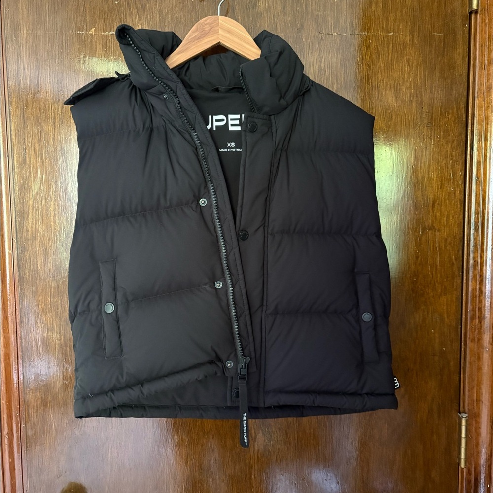 Aritzia Superdry Vest